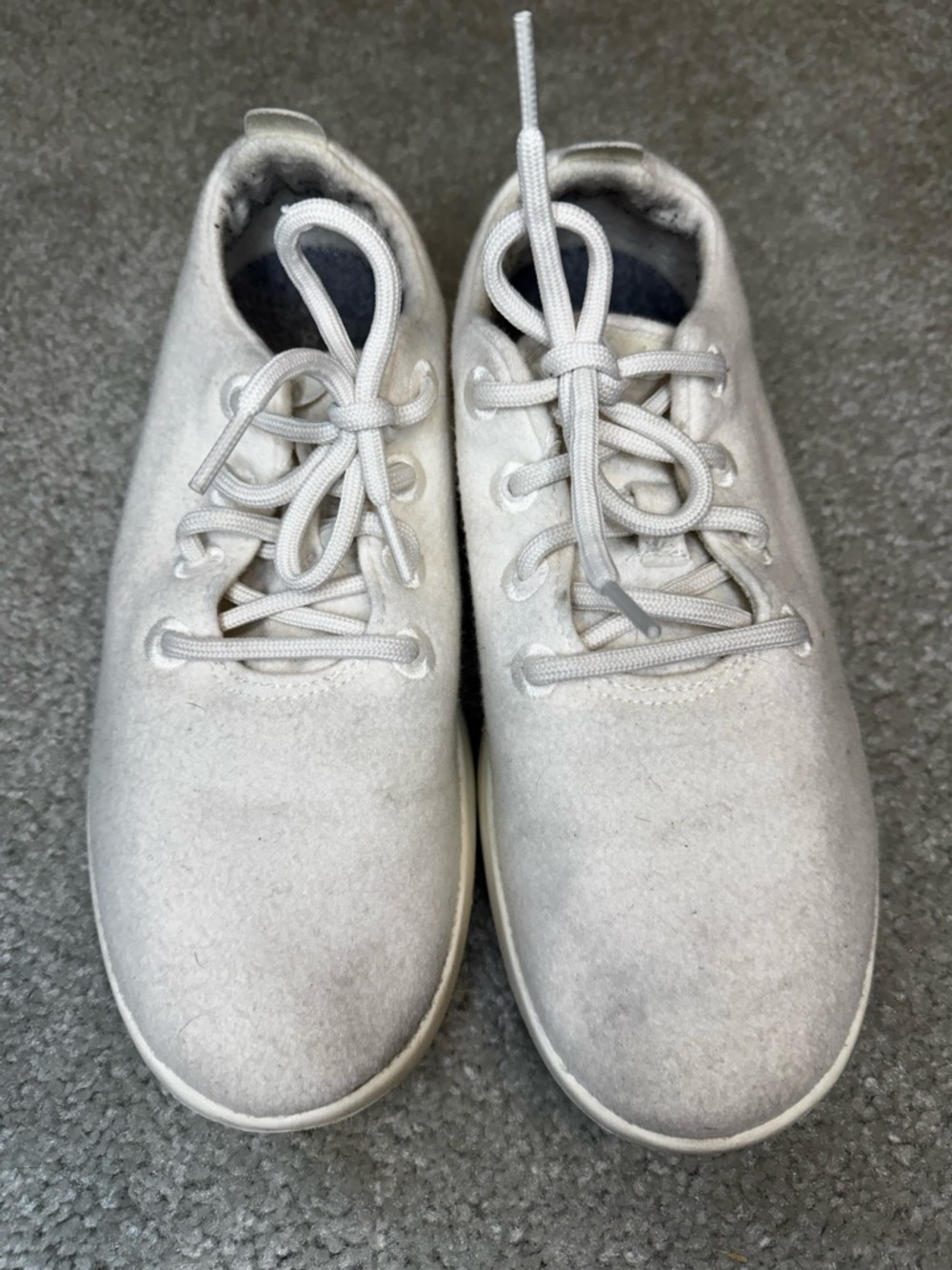Allbirds Wool woman’s running shoe in white